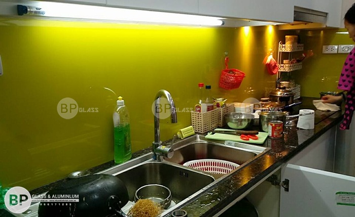 Làm kính dán bếp đẹp giá rẻ tại số 304 Hồ Tùng Mậu, Từ Liêm
