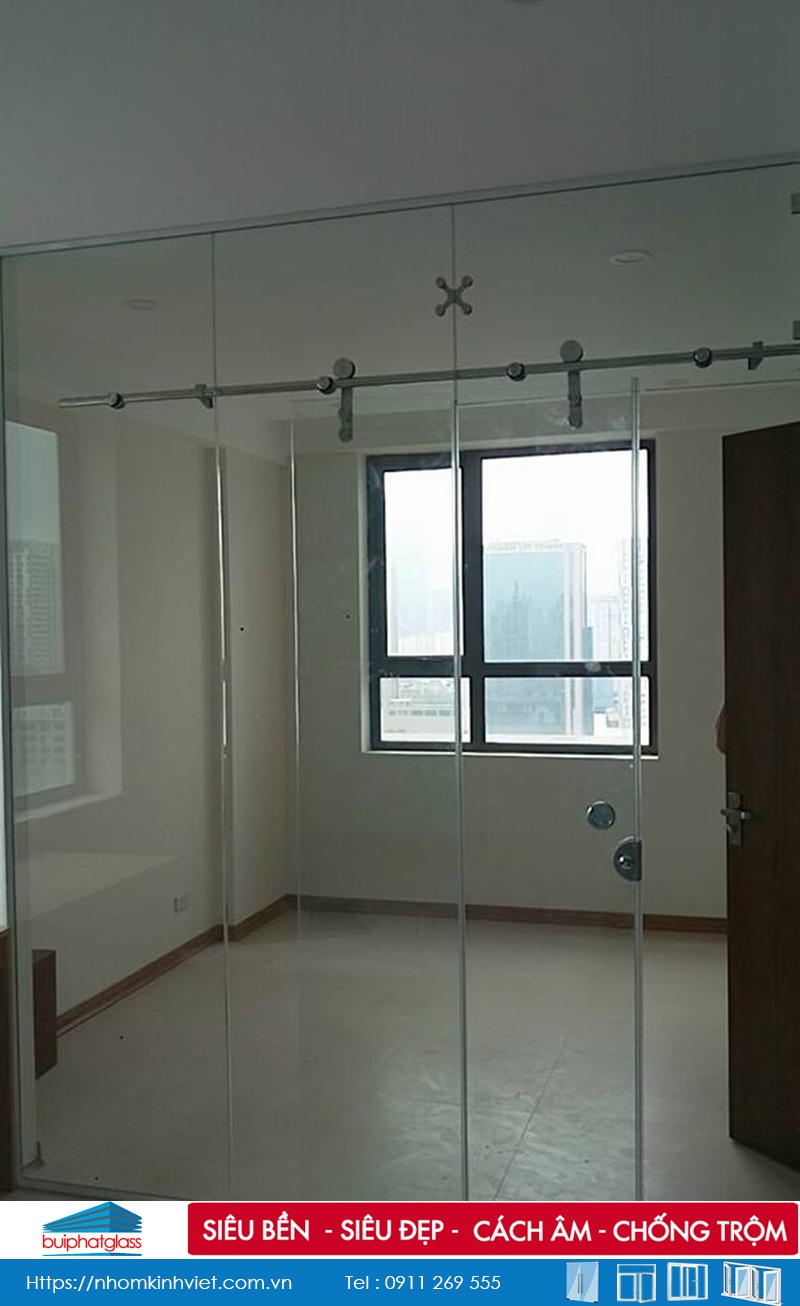 Công trình cửa trượt, kính bếp, vách tắm số 79 Lê Văn Lương