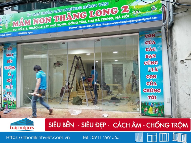 Lắp cửa kính cho trường mần non Thăng Long  tại Hai Bà Trưng