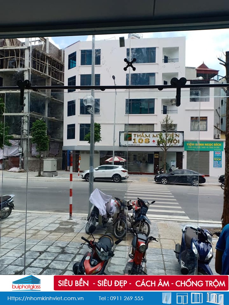 Lắp cửa kính lùa kép phi 25 đẹp tại Trần Đăng Ninh Kéo Dài