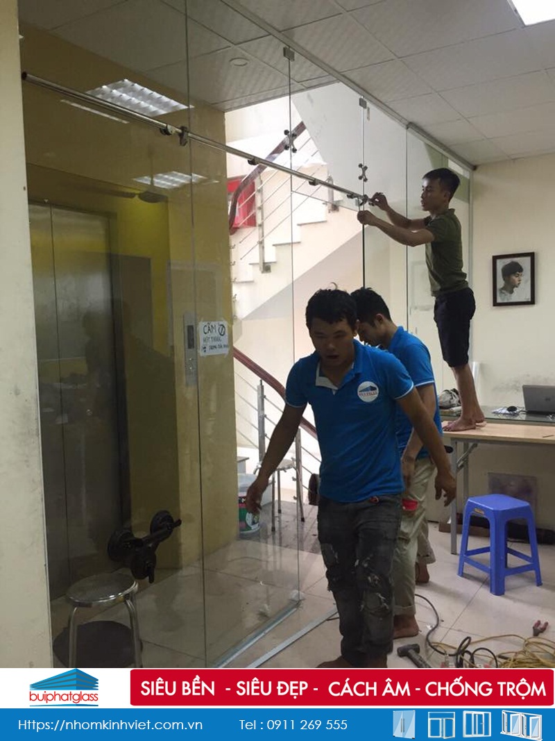 Thi công vách cửa lùa phi 25  tại số 36 Đại An Nguyễn Trãi 