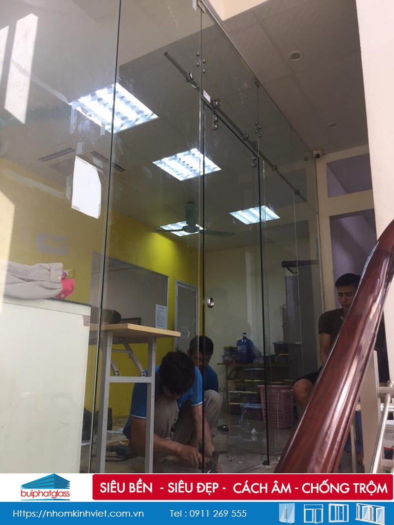 Thi công vách cửa lùa phi 25  tại số 36 Đại An Nguyễn Trãi 