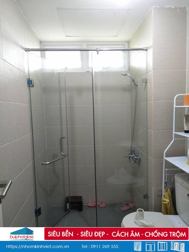 Lắp vách tắm kính chị Hiền Tòa Garden Thạch Bàn Long Biên