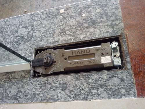 Bản lề cửa xoay 180 độ