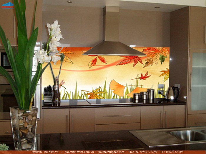 kính bếp nghệ thuật