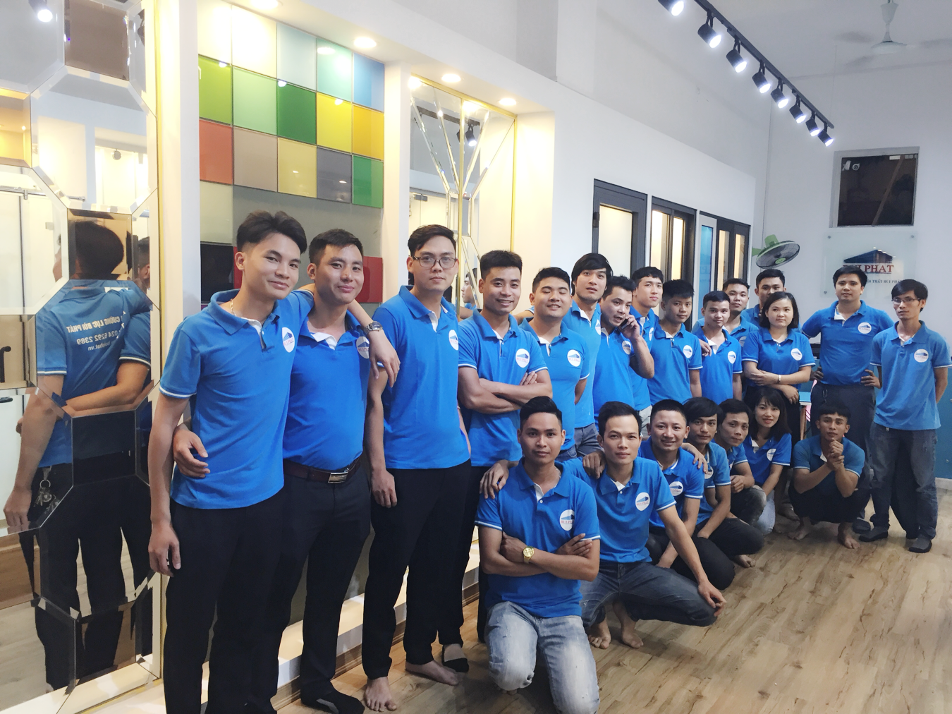 Kính cường lực Bùi Phát Chi Nhánh Hà Nội Showroom 296 Lê Trọng Tấn, Hà Đông Hà Nội